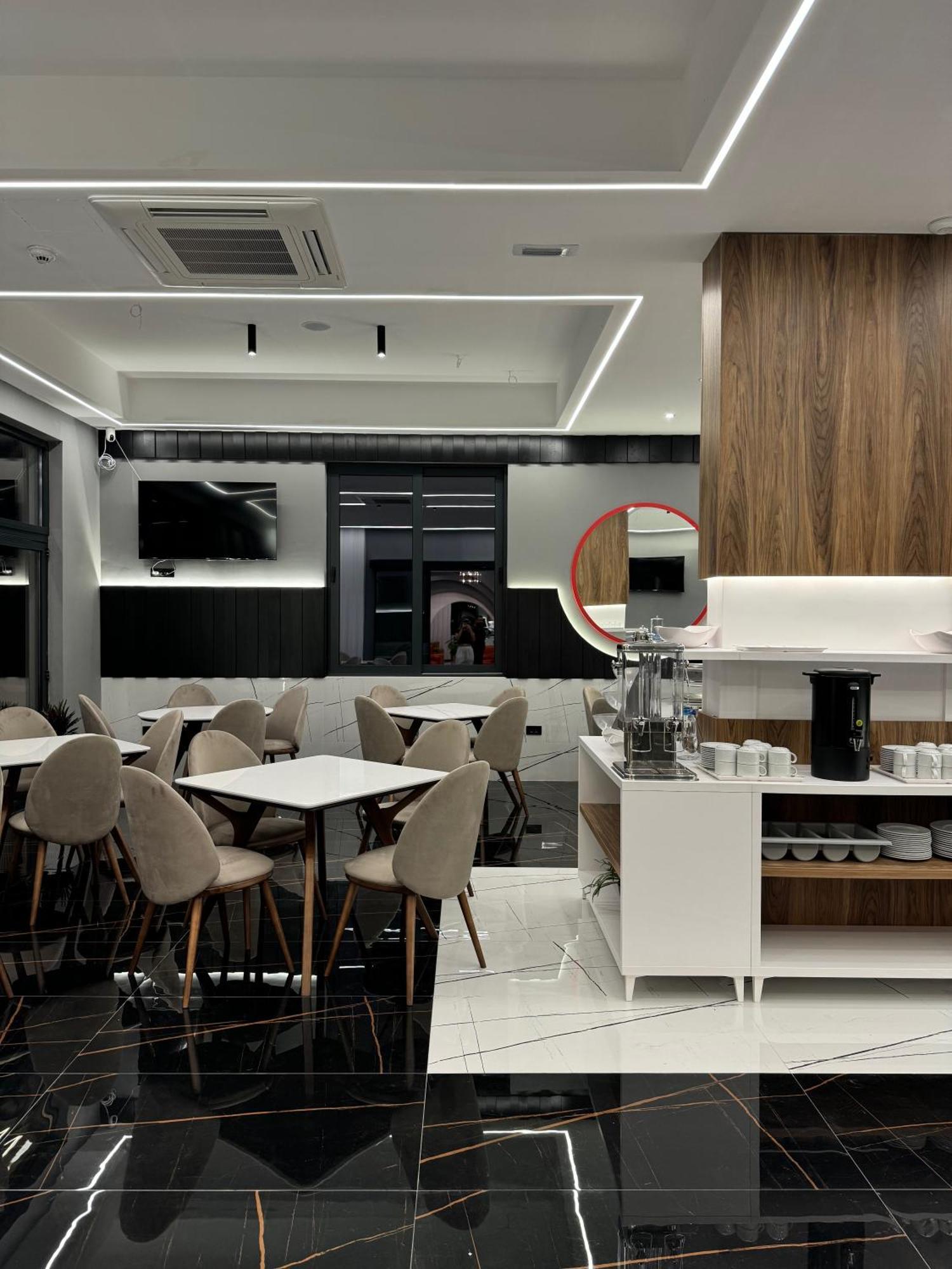 Hotel Maraj Ούλτσιν Εξωτερικό φωτογραφία